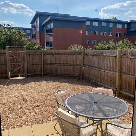 Coventry City Centre Townhouse With Private Parking Villa Buitenkant foto