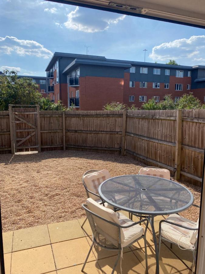 Coventry City Centre Townhouse With Private Parking Villa Buitenkant foto